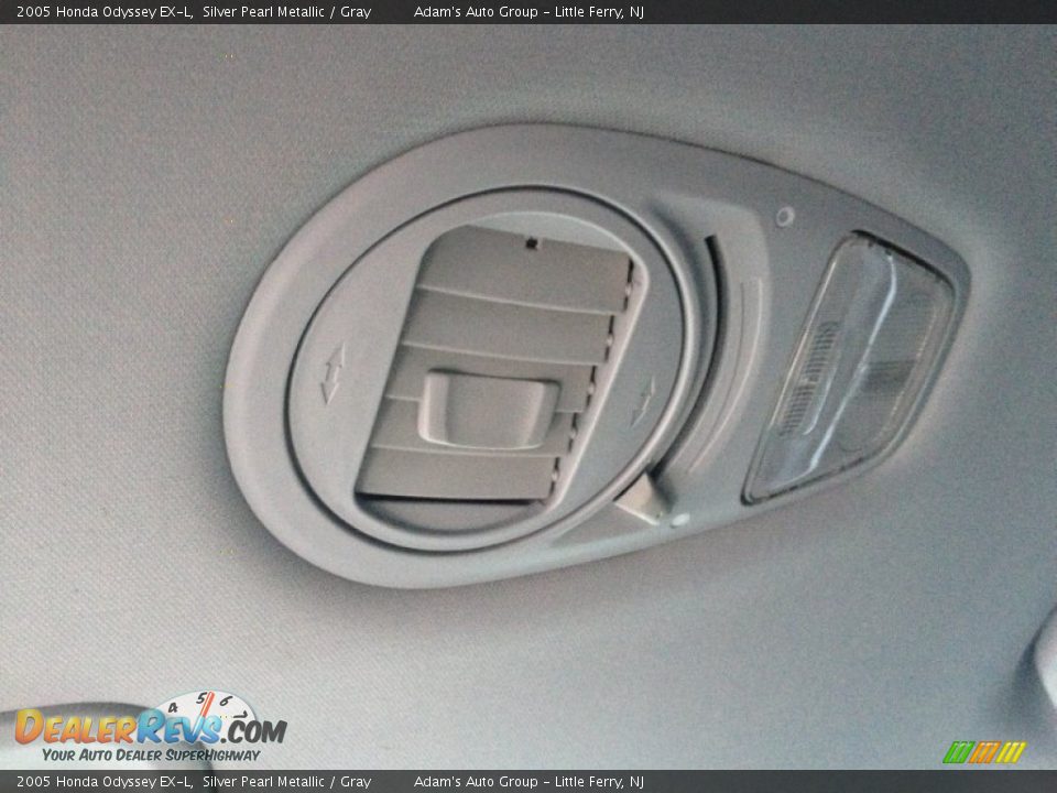 2005 Honda Odyssey EX-L Silver Pearl Metallic / Gray Photo #35