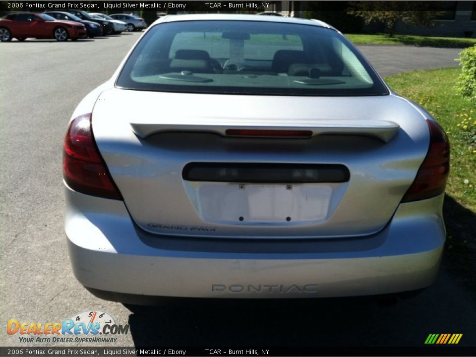 2006 Pontiac Grand Prix Sedan Liquid Silver Metallic / Ebony Photo #6