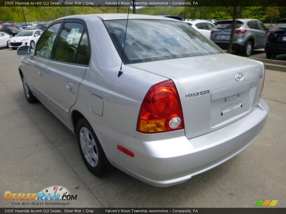 2005 Hyundai Accent GLS Sedan Silver Mist / Gray Photo #5