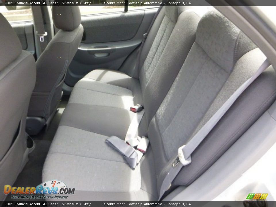 2005 Hyundai Accent GLS Sedan Silver Mist / Gray Photo #16