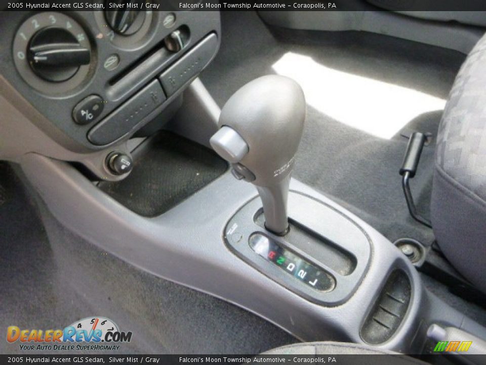 2005 Hyundai Accent GLS Sedan Silver Mist / Gray Photo #21