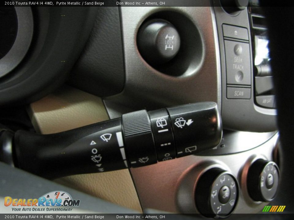 2010 Toyota RAV4 I4 4WD Pyrite Metallic / Sand Beige Photo #17