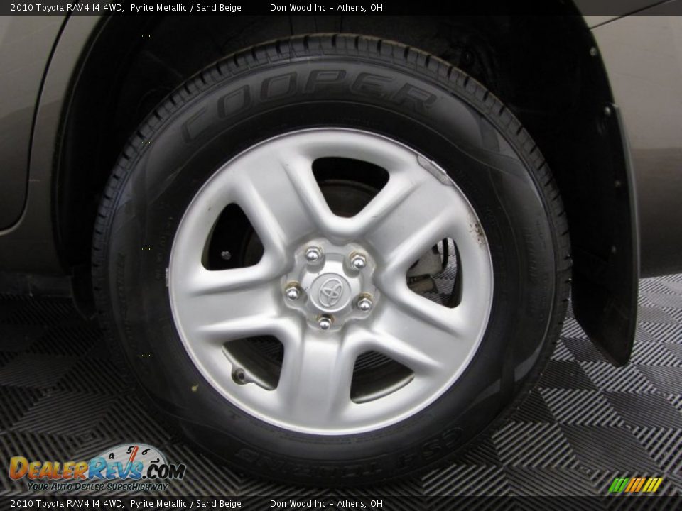 2010 Toyota RAV4 I4 4WD Pyrite Metallic / Sand Beige Photo #25