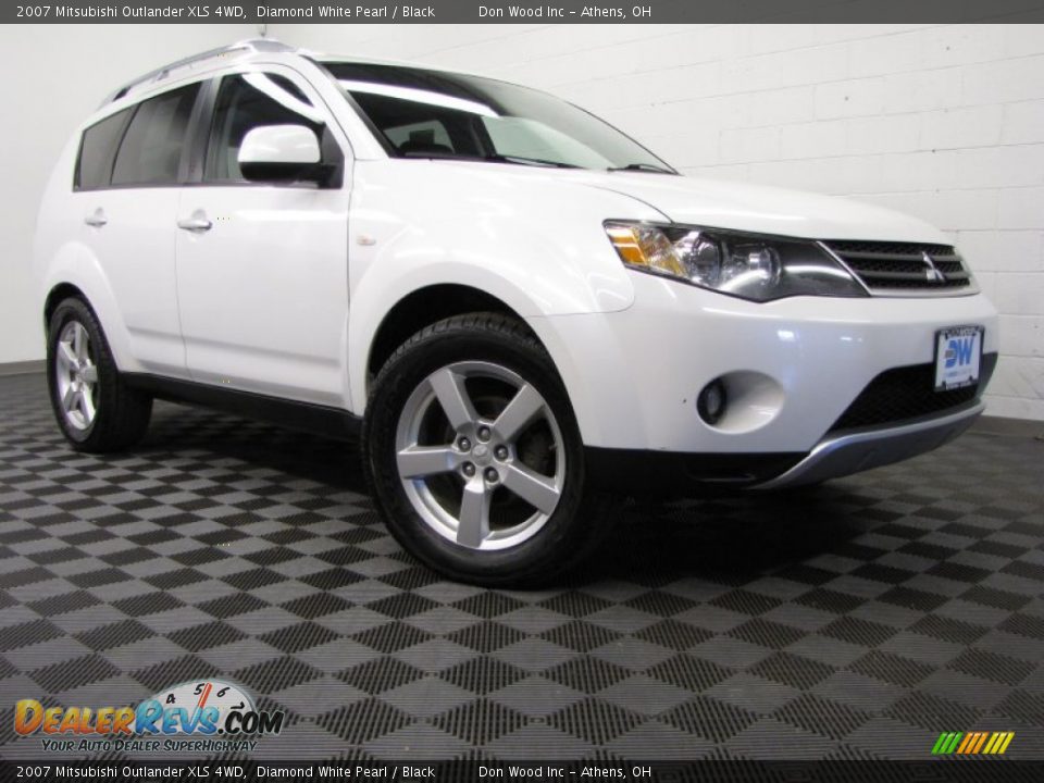 2007 Mitsubishi Outlander XLS 4WD Diamond White Pearl / Black Photo #1