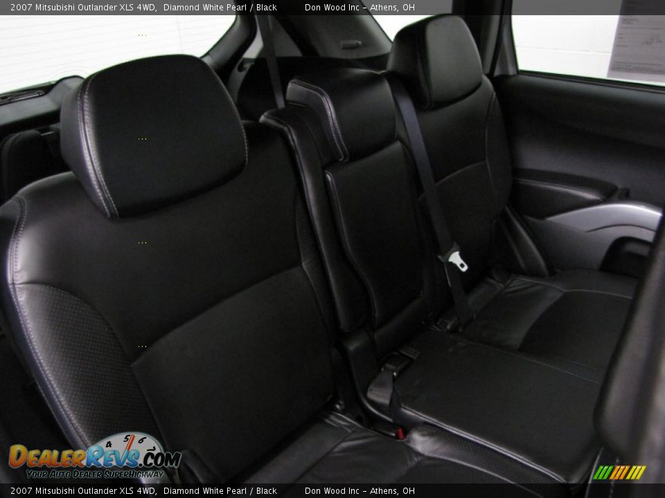2007 Mitsubishi Outlander XLS 4WD Diamond White Pearl / Black Photo #9