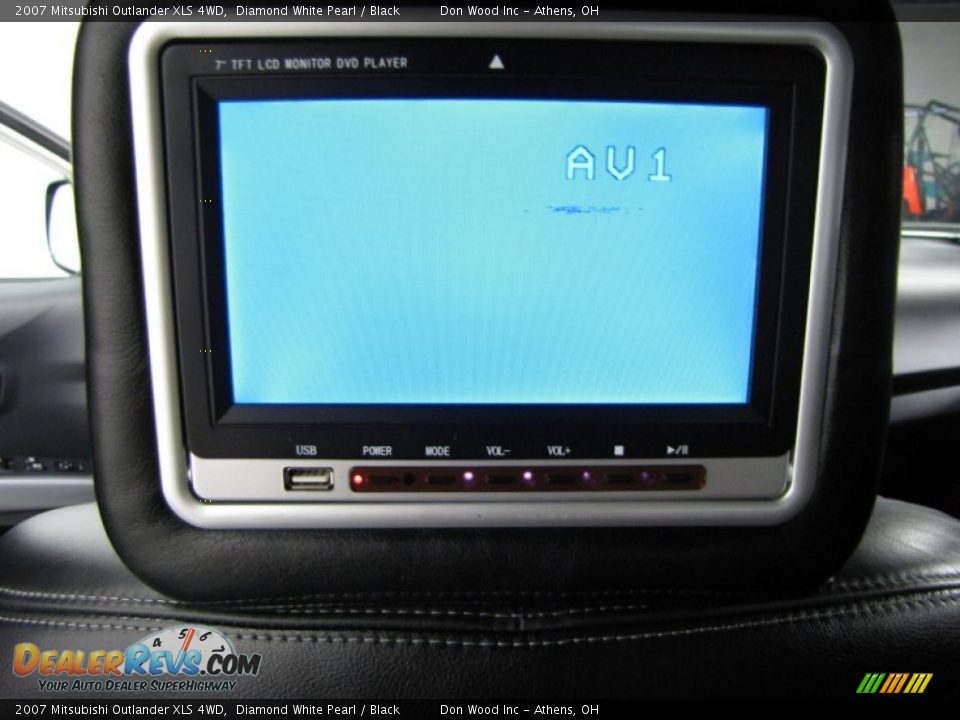 2007 Mitsubishi Outlander XLS 4WD Diamond White Pearl / Black Photo #26