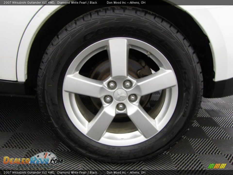 2007 Mitsubishi Outlander XLS 4WD Diamond White Pearl / Black Photo #30