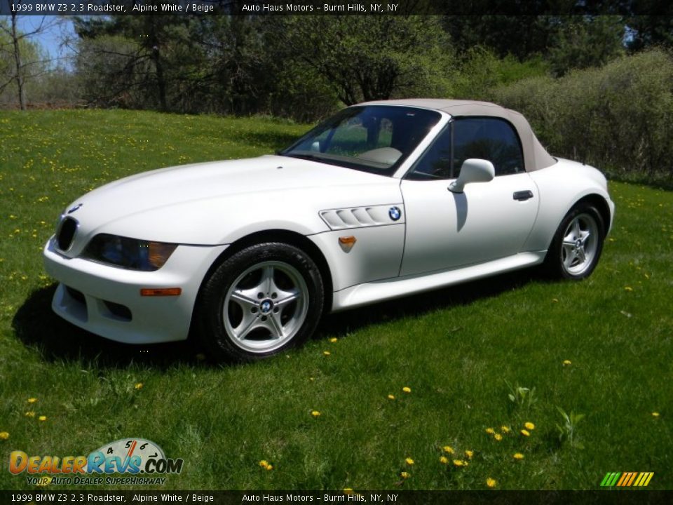 Front 3/4 View of 1999 BMW Z3 2.3 Roadster Photo #8