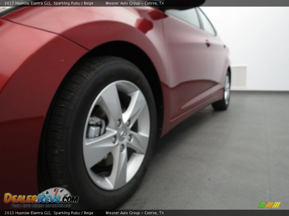 2013 Hyundai Elantra GLS Sparkling Ruby / Beige Photo #5
