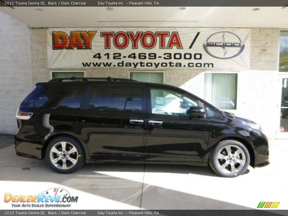 2013 Toyota Sienna SE Black / Dark Charcoal Photo #1