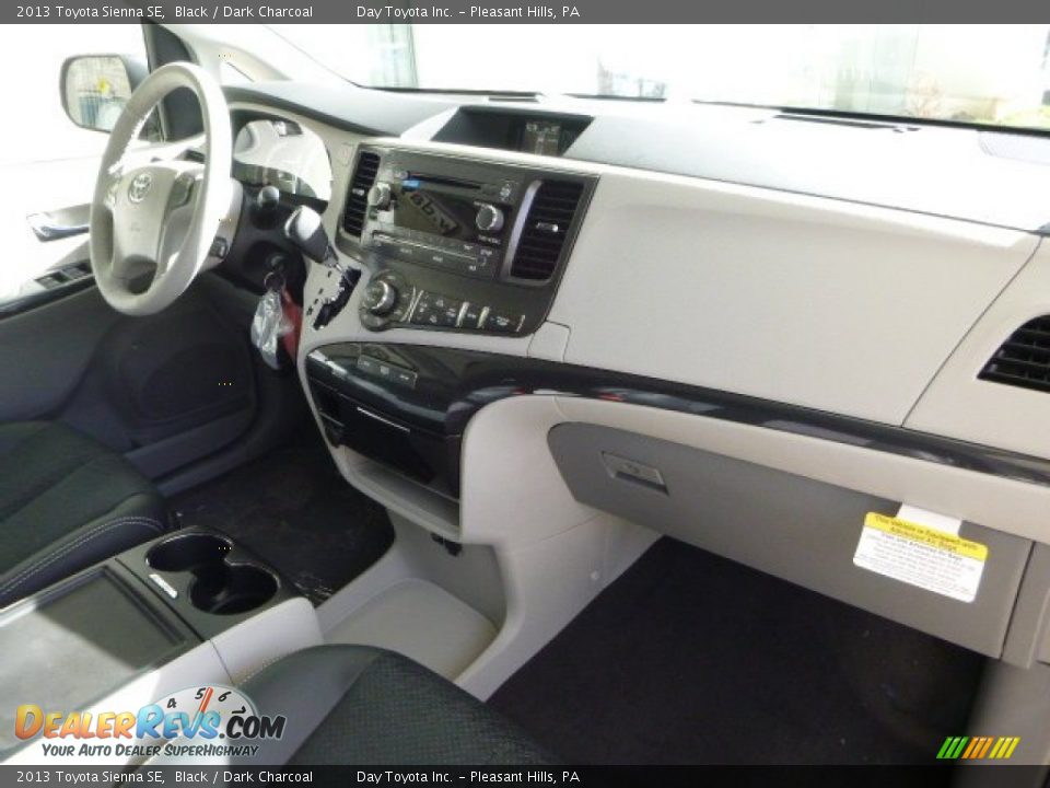 2013 Toyota Sienna SE Black / Dark Charcoal Photo #10
