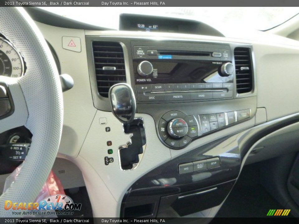 2013 Toyota Sienna SE Black / Dark Charcoal Photo #18