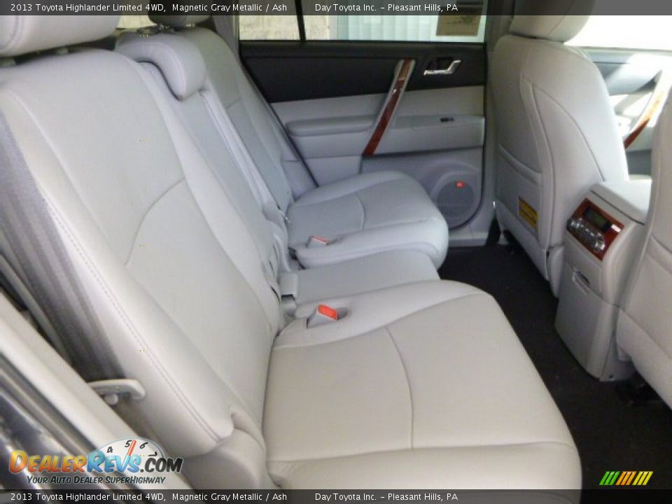 2013 Toyota Highlander Limited 4WD Magnetic Gray Metallic / Ash Photo #12