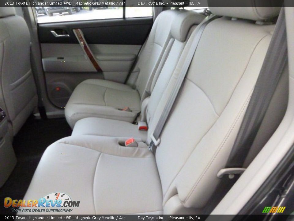 2013 Toyota Highlander Limited 4WD Magnetic Gray Metallic / Ash Photo #14