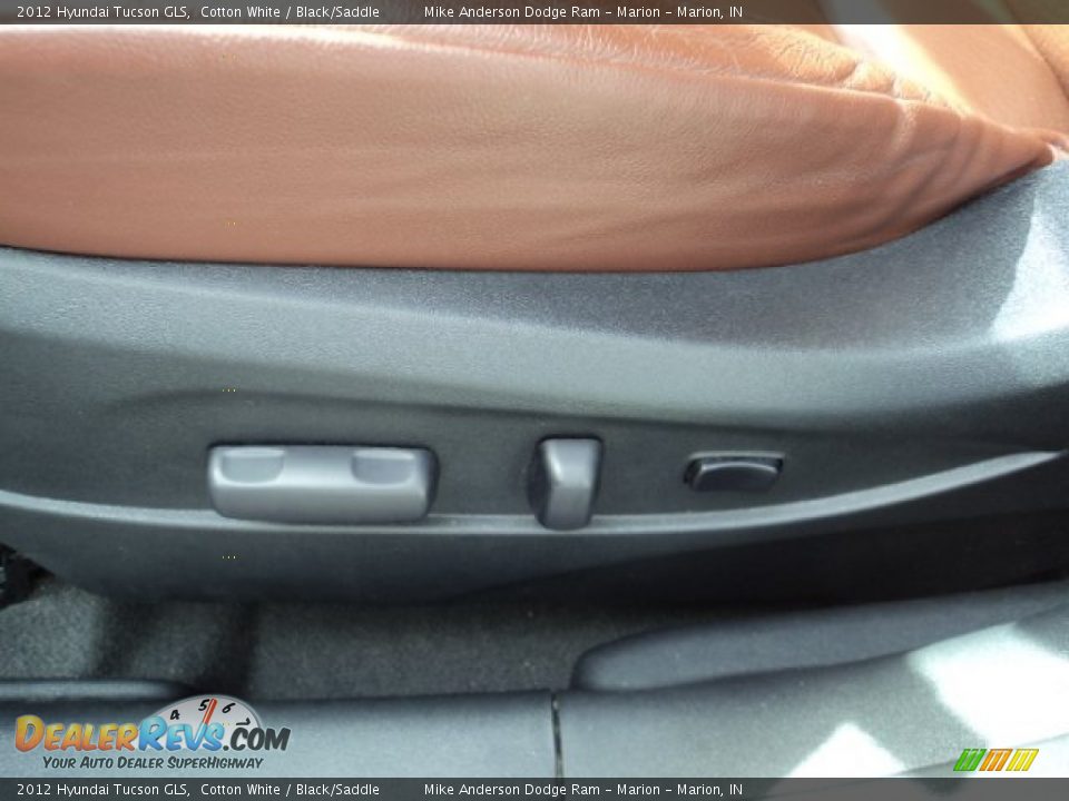2012 Hyundai Tucson GLS Cotton White / Black/Saddle Photo #13