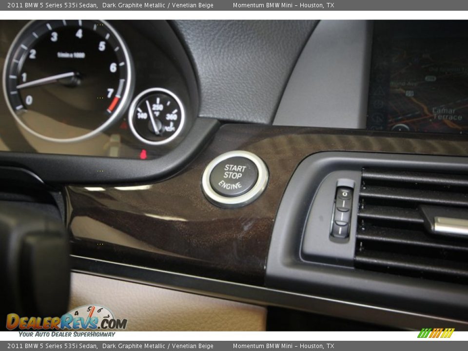 Controls of 2011 BMW 5 Series 535i Sedan Photo #27