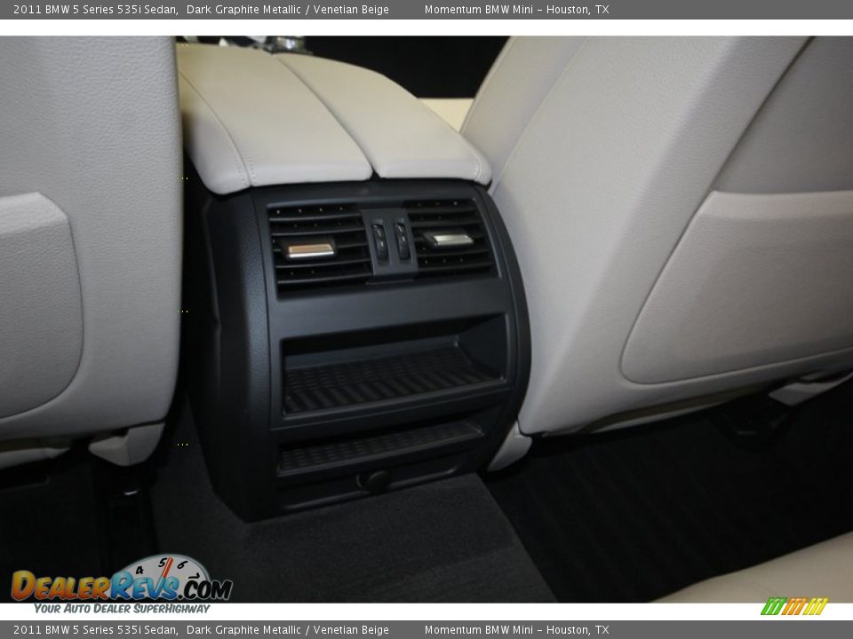 2011 BMW 5 Series 535i Sedan Dark Graphite Metallic / Venetian Beige Photo #34