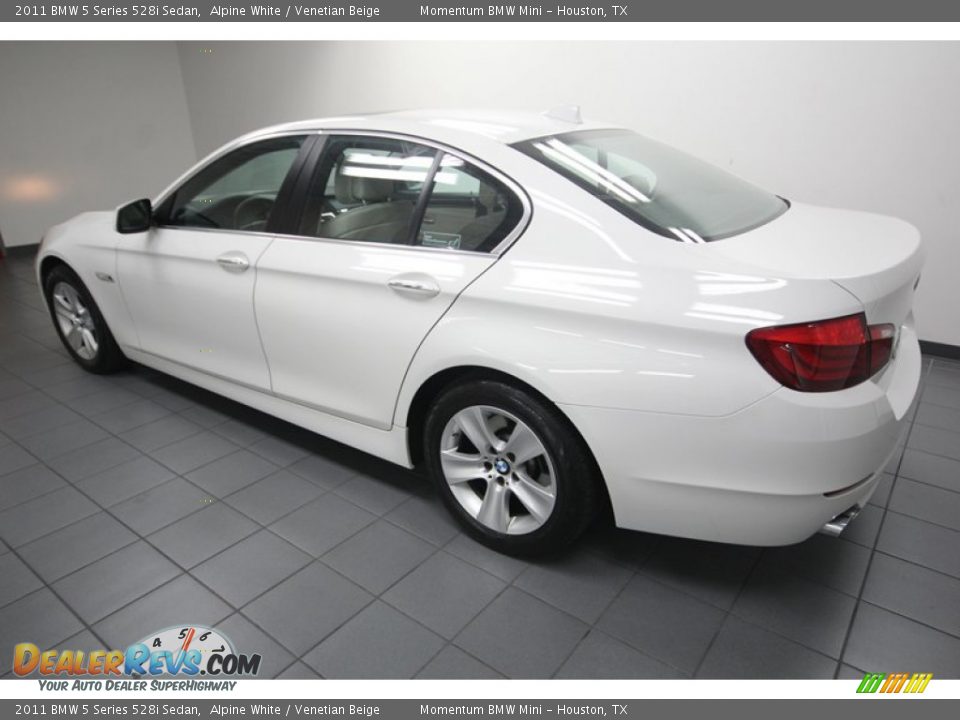 2011 BMW 5 Series 528i Sedan Alpine White / Venetian Beige Photo #5