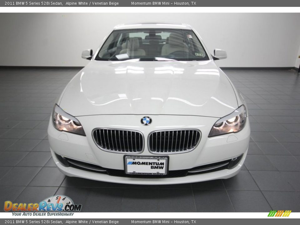 2011 BMW 5 Series 528i Sedan Alpine White / Venetian Beige Photo #6