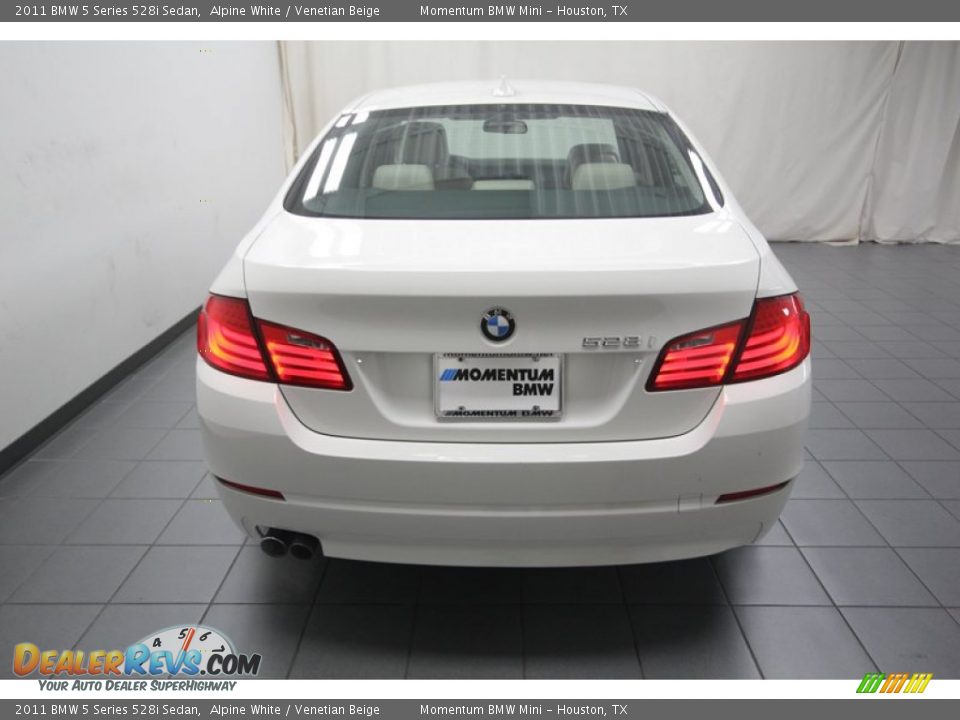 2011 BMW 5 Series 528i Sedan Alpine White / Venetian Beige Photo #12