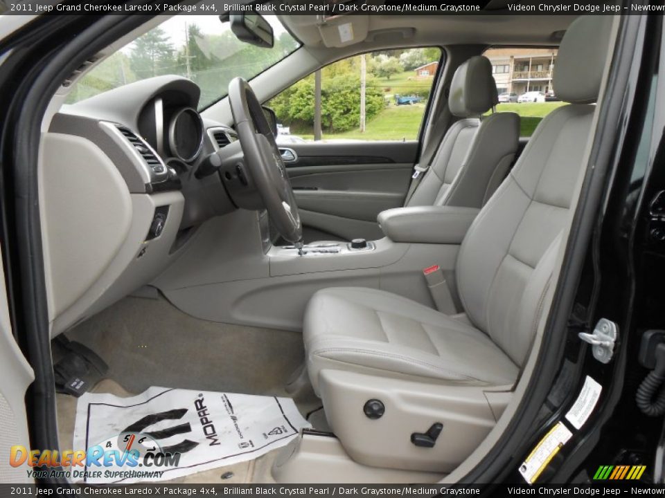 Front Seat of 2011 Jeep Grand Cherokee Laredo X Package 4x4 Photo #3