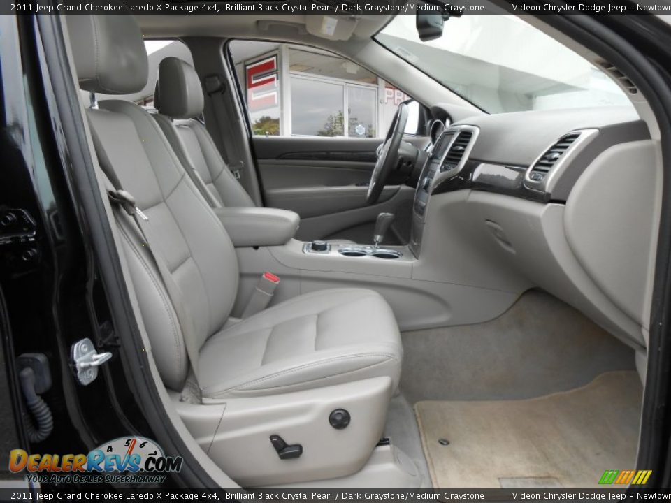 Front Seat of 2011 Jeep Grand Cherokee Laredo X Package 4x4 Photo #6
