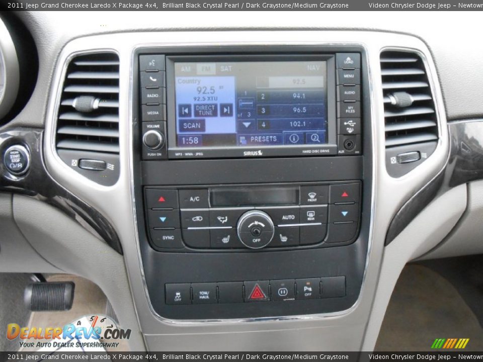 Controls of 2011 Jeep Grand Cherokee Laredo X Package 4x4 Photo #16