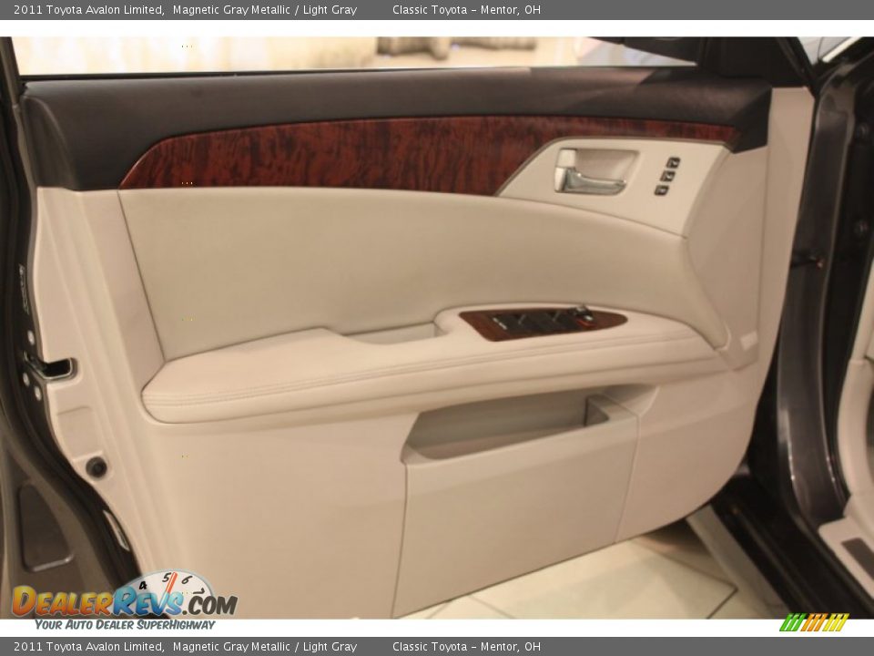 2011 Toyota Avalon Limited Magnetic Gray Metallic / Light Gray Photo #4