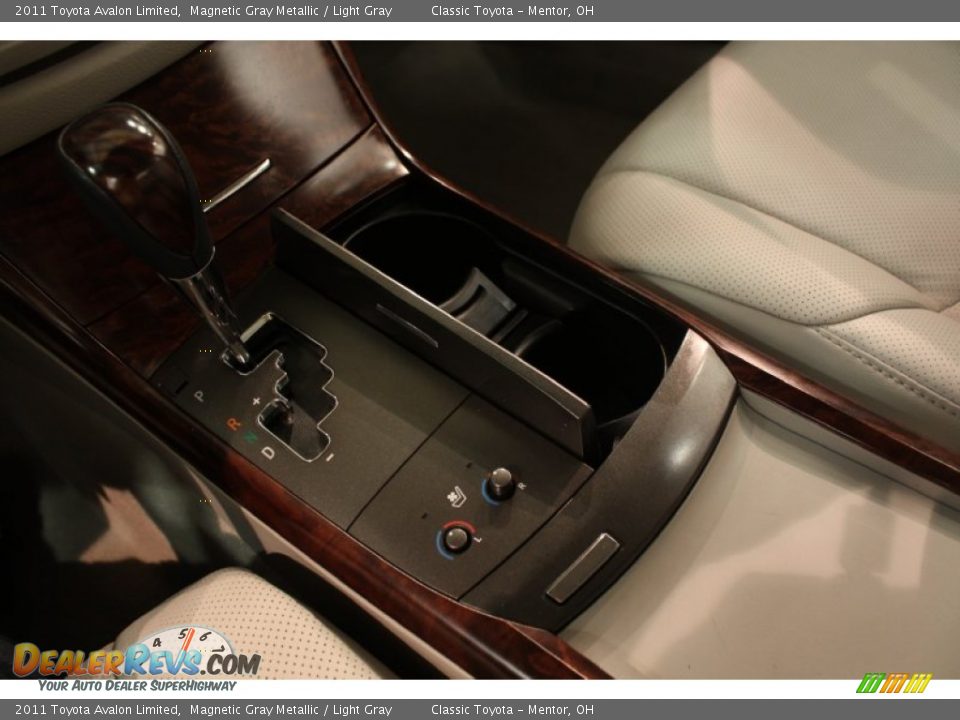 2011 Toyota Avalon Limited Magnetic Gray Metallic / Light Gray Photo #12
