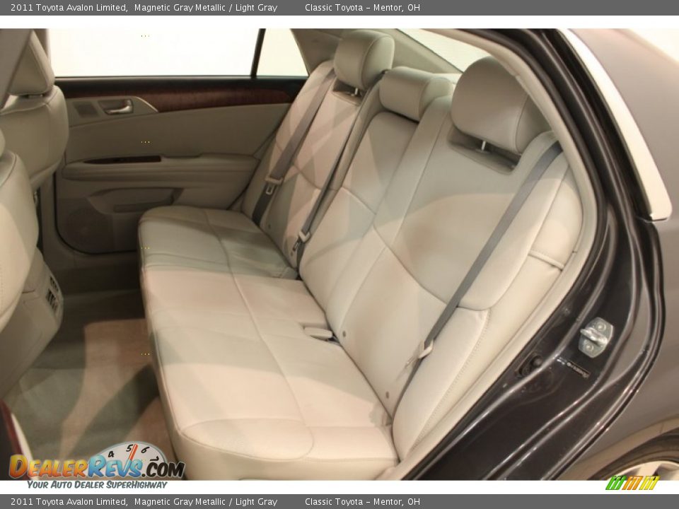 2011 Toyota Avalon Limited Magnetic Gray Metallic / Light Gray Photo #15