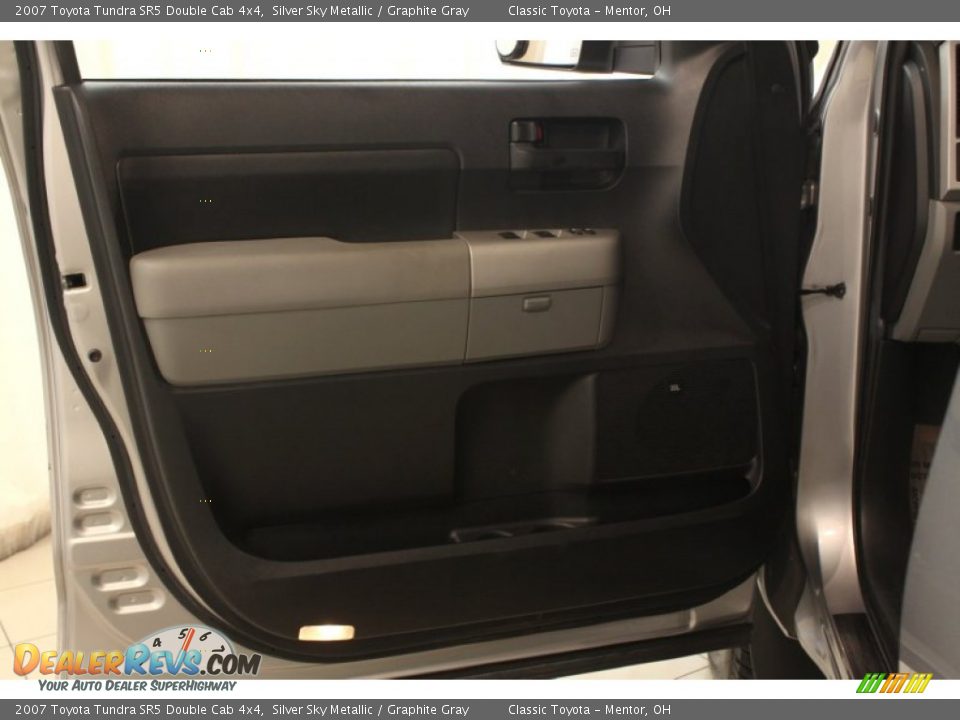 2007 Toyota Tundra SR5 Double Cab 4x4 Silver Sky Metallic / Graphite Gray Photo #4