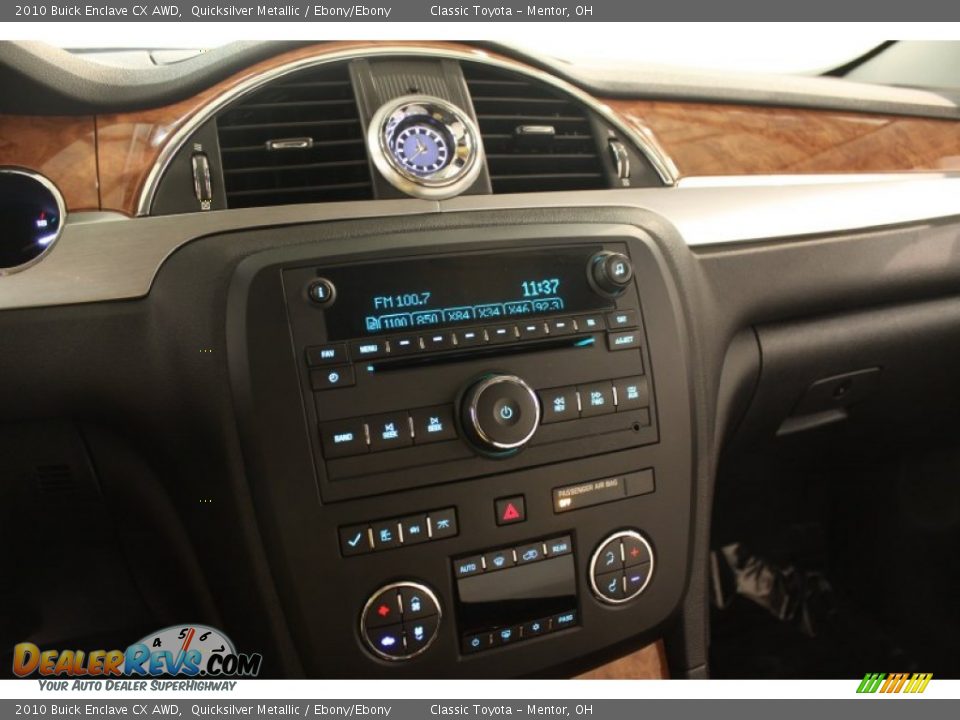 Controls of 2010 Buick Enclave CX AWD Photo #9