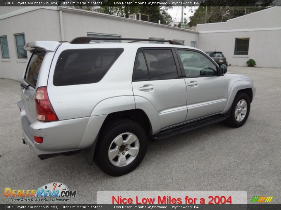 2004 Toyota 4Runner SR5 4x4 Titanium Metallic / Stone Photo #3
