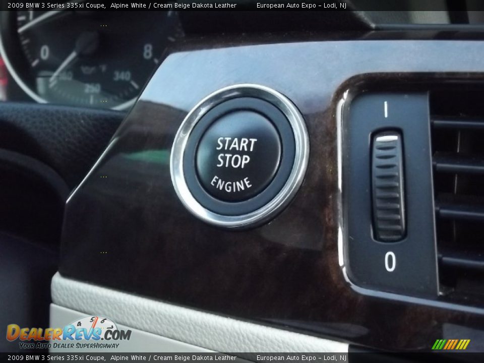 2009 BMW 3 Series 335xi Coupe Alpine White / Cream Beige Dakota Leather Photo #16