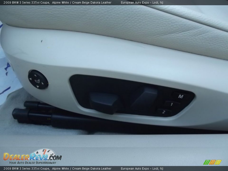 2009 BMW 3 Series 335xi Coupe Alpine White / Cream Beige Dakota Leather Photo #28