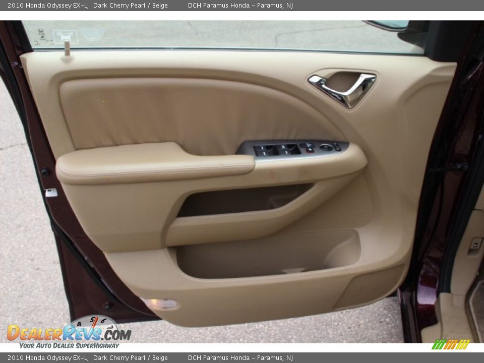 Door Panel of 2010 Honda Odyssey EX-L Photo #9