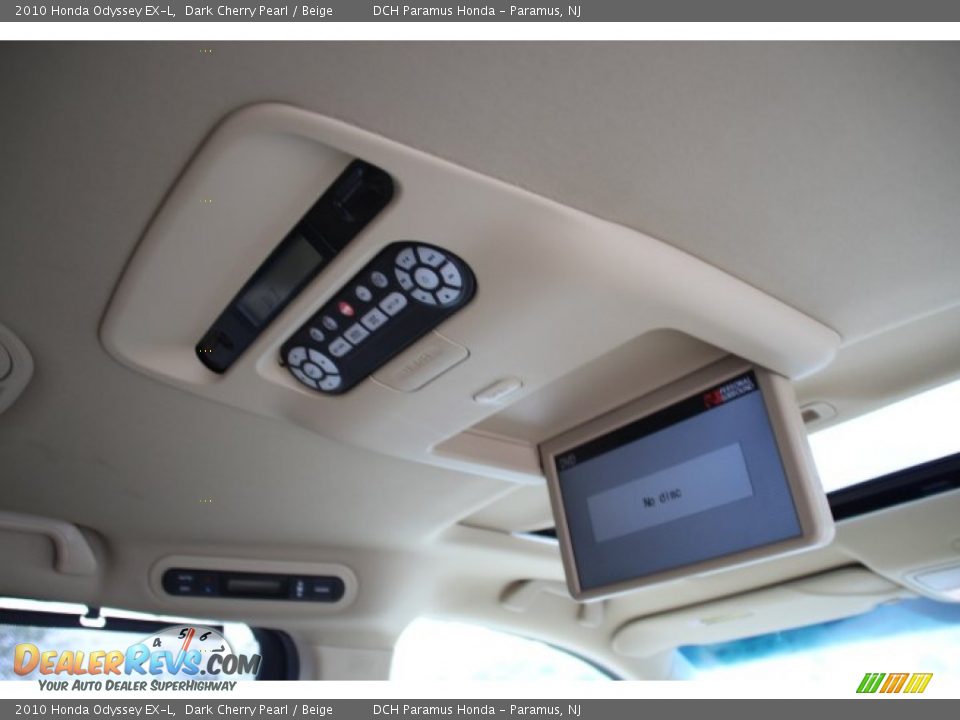 Entertainment System of 2010 Honda Odyssey EX-L Photo #19