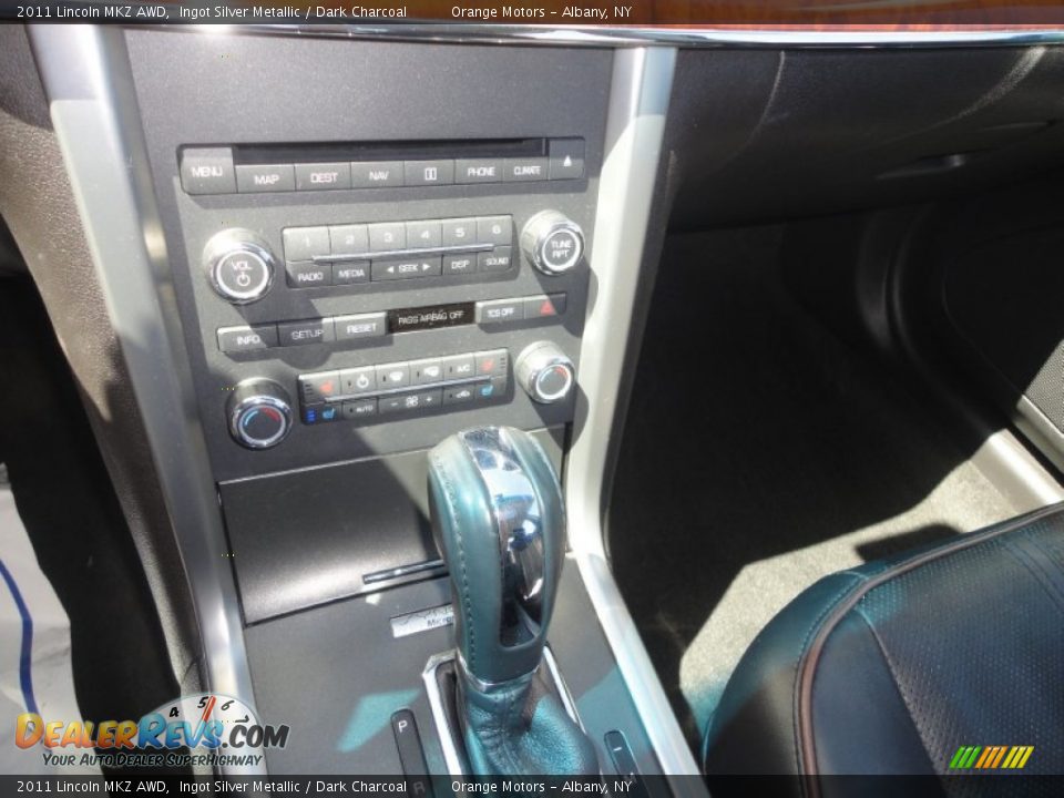 2011 Lincoln MKZ AWD Ingot Silver Metallic / Dark Charcoal Photo #22