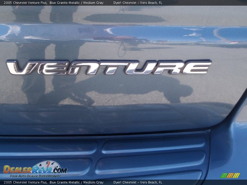 2005 Chevrolet Venture Plus Blue Granite Metallic / Medium Gray Photo #7