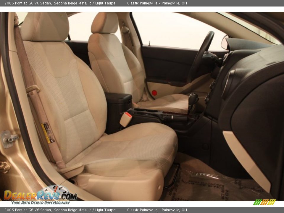 2006 Pontiac G6 V6 Sedan Sedona Beige Metallic / Light Taupe Photo #10