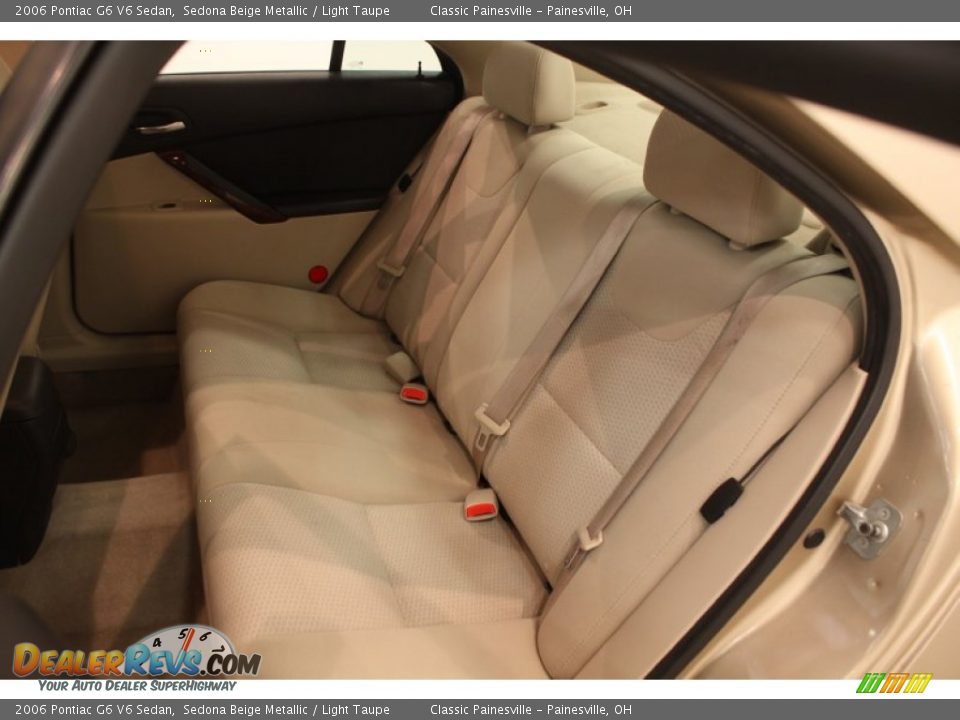 2006 Pontiac G6 V6 Sedan Sedona Beige Metallic / Light Taupe Photo #12