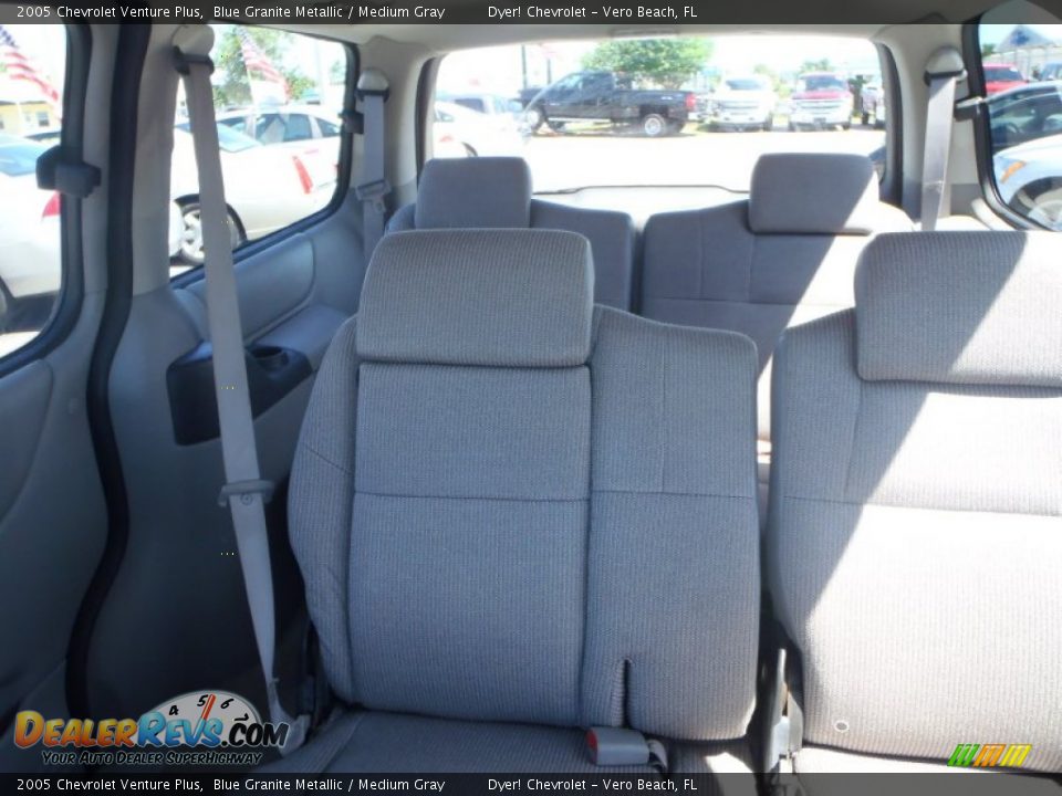 2005 Chevrolet Venture Plus Blue Granite Metallic / Medium Gray Photo #19