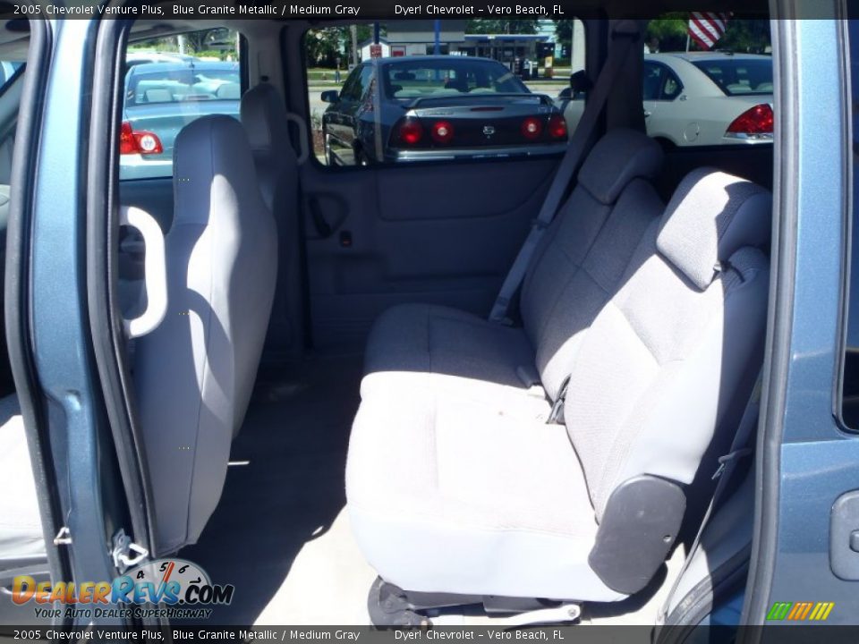 2005 Chevrolet Venture Plus Blue Granite Metallic / Medium Gray Photo #20