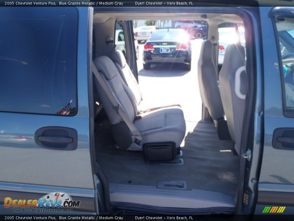 2005 Chevrolet Venture Plus Blue Granite Metallic / Medium Gray Photo #21