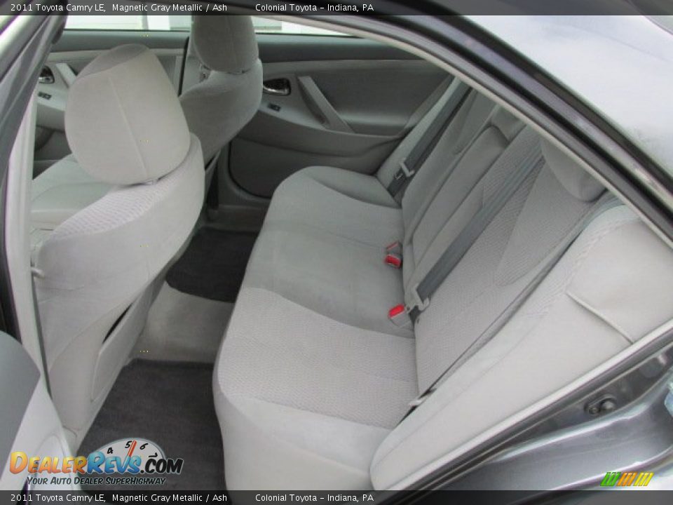 2011 Toyota Camry LE Magnetic Gray Metallic / Ash Photo #17