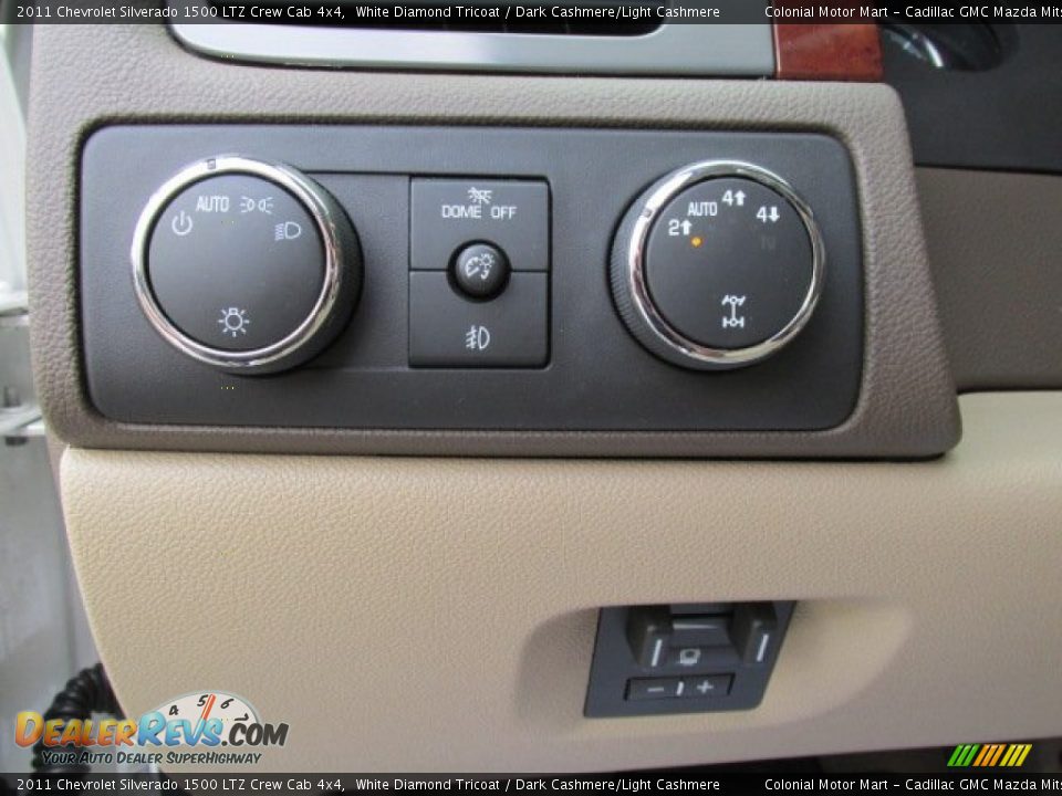 2011 Chevrolet Silverado 1500 LTZ Crew Cab 4x4 White Diamond Tricoat / Dark Cashmere/Light Cashmere Photo #16