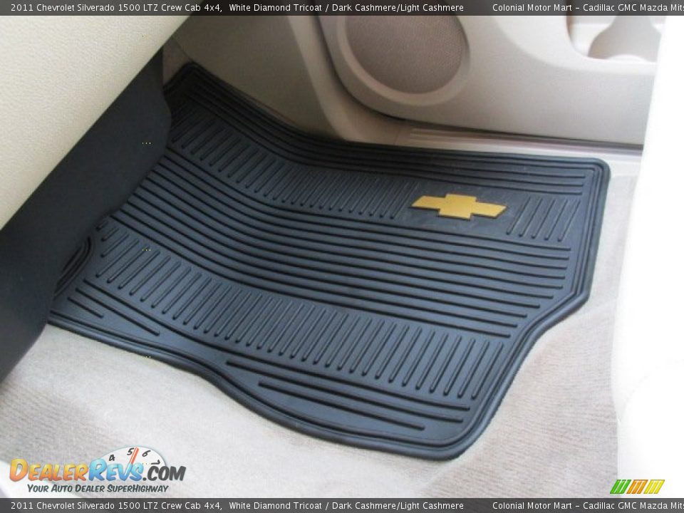 2011 Chevrolet Silverado 1500 LTZ Crew Cab 4x4 White Diamond Tricoat / Dark Cashmere/Light Cashmere Photo #17