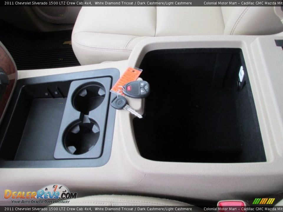2011 Chevrolet Silverado 1500 LTZ Crew Cab 4x4 White Diamond Tricoat / Dark Cashmere/Light Cashmere Photo #18