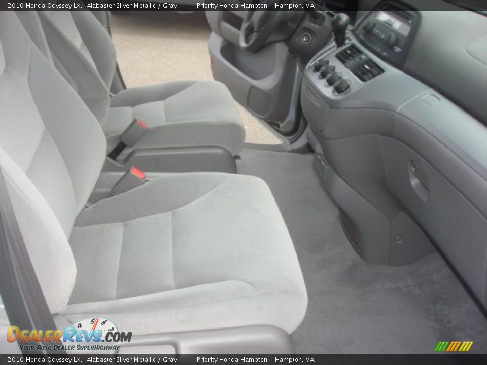 2010 Honda Odyssey LX Alabaster Silver Metallic / Gray Photo #16
