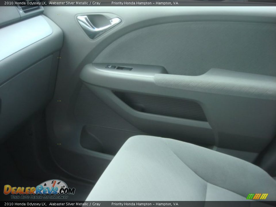 2010 Honda Odyssey LX Alabaster Silver Metallic / Gray Photo #23